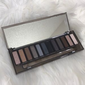 Urban Decay Naked Smoky Palette